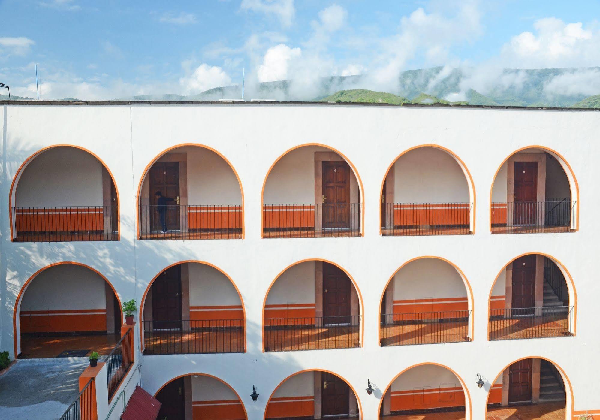Hotel Mision Jalpan de Serra Exterior foto