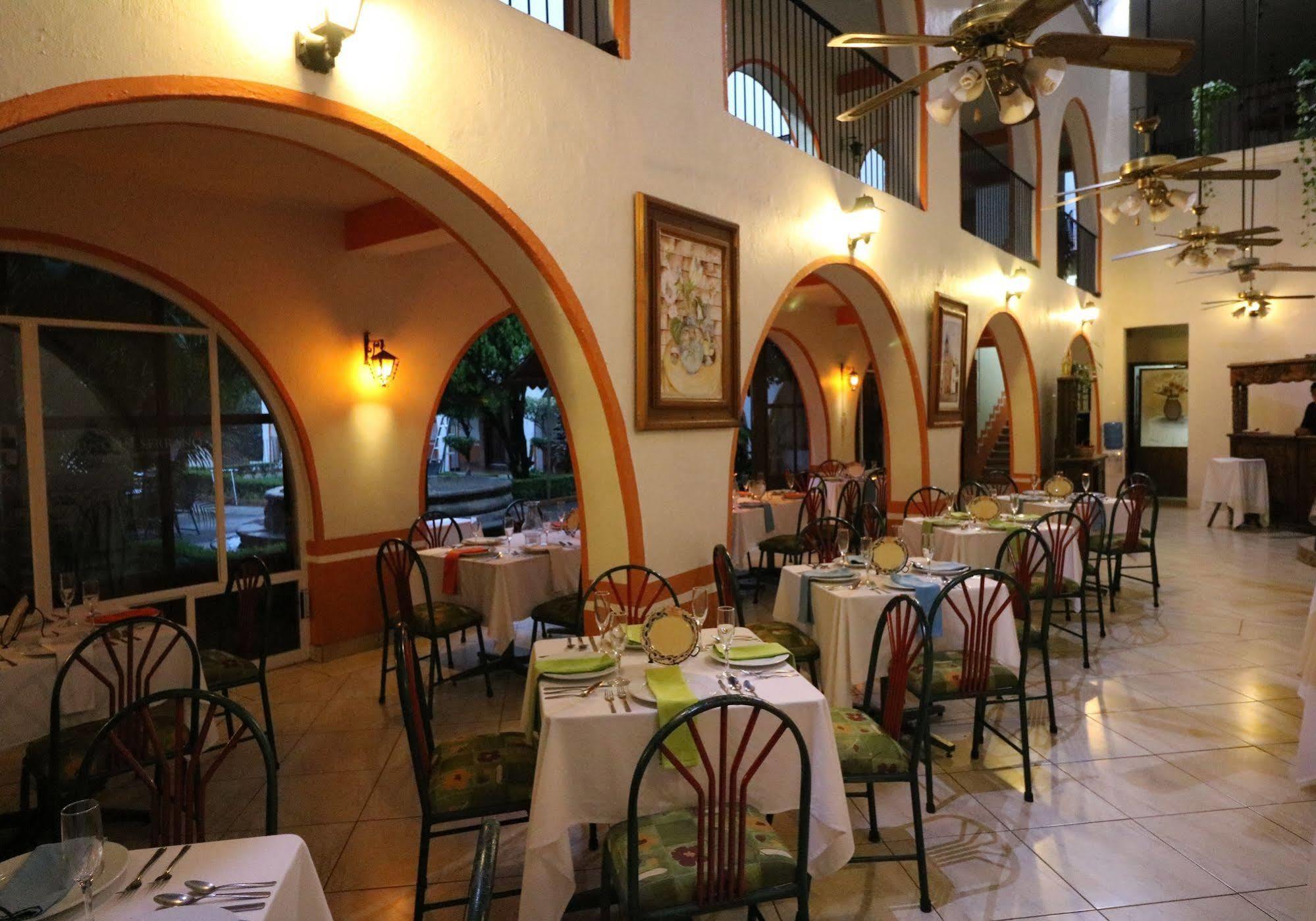 Hotel Mision Jalpan de Serra Exterior foto